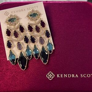 Kendra Scott Statement earrings